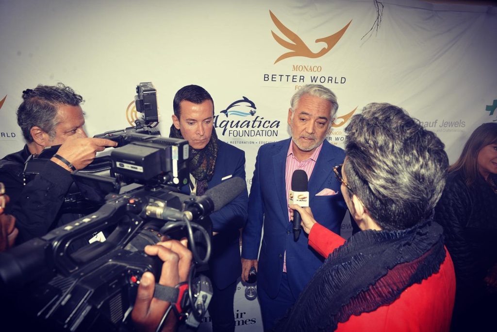 صور المشاركين في فعاليات كان — صورة من تغطية Better World Fund