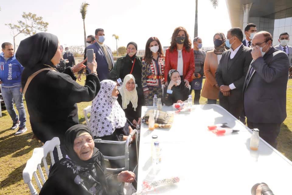 فعالية لدعم المسنات بمتحف القوات الجوية بحضور وزيرة الهجرة