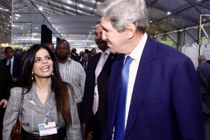 لقاء جون كيري خلال فعاليات COP27