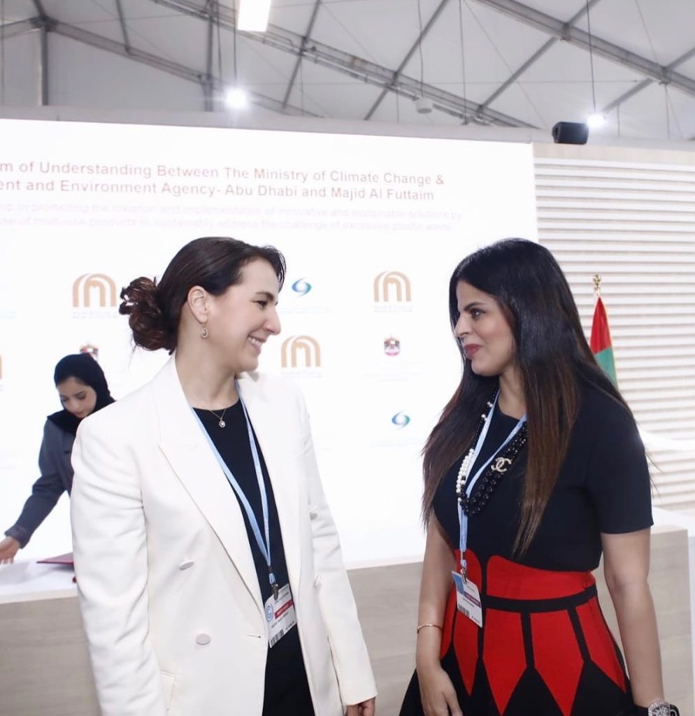 مناقشات مع وزيرة التغير المناخي والبيئة الإماراتية في COP27