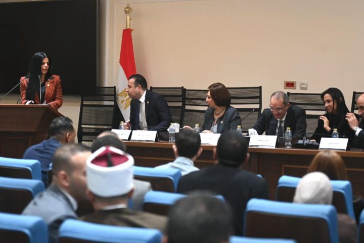 آليات مقترحة لحماية الأطفال على الإنترنت أمام لجنة الاتصالات